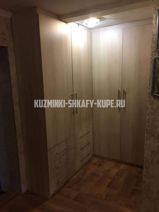 Распашные шкафы Кузьминки