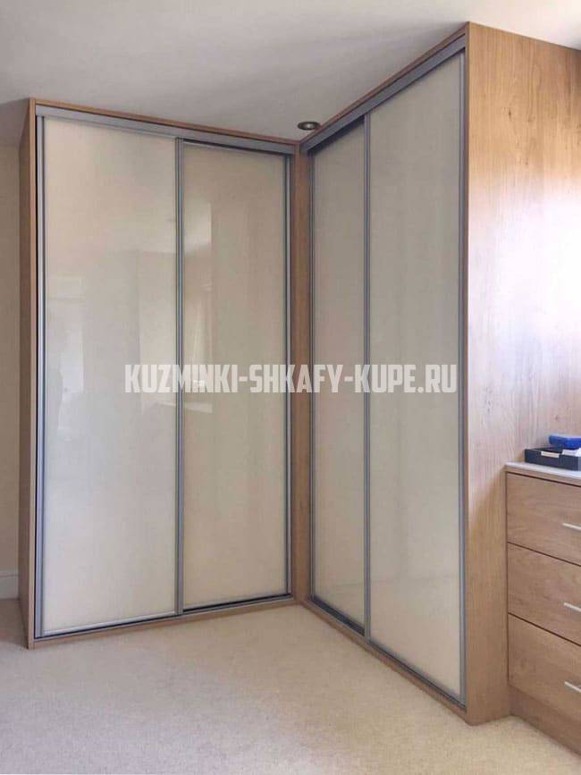 Шкафы угловые Кузьминки