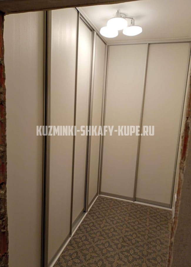 Шкафы угловые Кузьминки